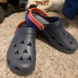 NWOT BIRDDOGS croc style navy blue slip ons